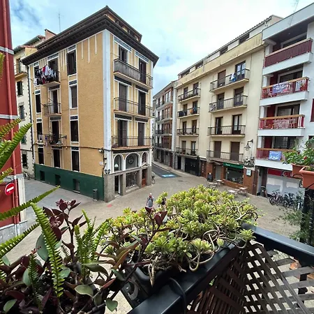 Kareharri Piso En Casco Viejo De Διαμέρισμα *